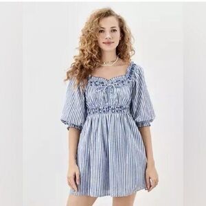 NWOT AE Blue and White Peasant Bohemian Mini Dress, Size Medium, Puff Sleeve